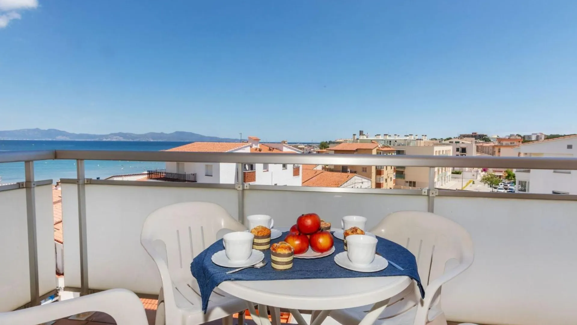 Apartment Fenix Marina By Interhome L' Escala